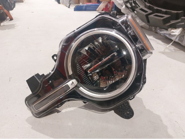 Headlamp, LH (LED)